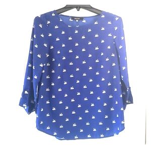 Swan print blouse with pearl button detail